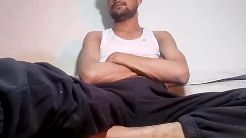 horny61665 online show from January 15, 2026, 4:44 pm