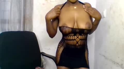 Snapshot of horny_ebonygirl chatting on October 19, 2025, 6:25 am Horny ebonygirl online show from October 19, 2025, 6:25 am