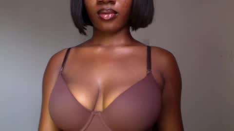 Snapshot of horny_goddess_delilah chatting on May 12, 2026, 11:40 am delilah online show from May 12, 2026, 11:40 am