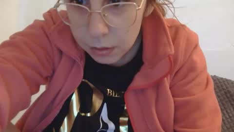 Snapshot of horny_hey chatting on October 24, 2025, 8:44 am Serena online show from October 24, 2025, 8:44 am