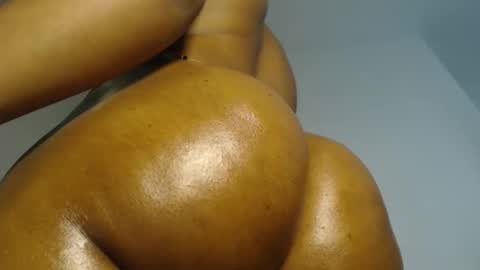 Snapshot of horny_iris chatting on May 27, 2026, 1:57 am Iris online show from May 27, 2026, 1:57 am