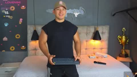 horny_nick18 online show from January 6, 2026, 9:24 am