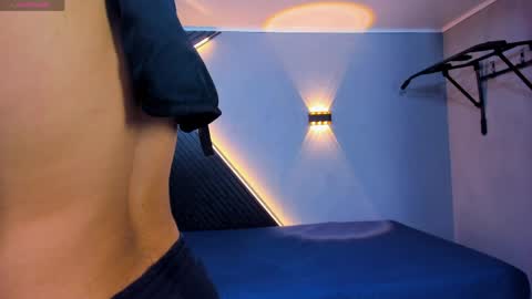 horny_nick18 online show from April 10, 2026, 10:20 am