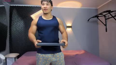 horny_nick18 online show from April 18, 2026, 11:14 am