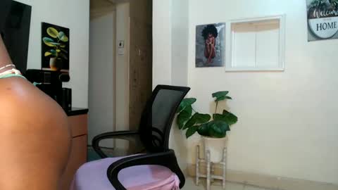 horny_princcess online show from March 5, 2025, 4:02 am