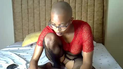 horny_sexy_baby online show from November 30, 2025, 6:01 pm