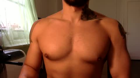Snapshot of hornybbcxx chatting on December 4, 2024, 7:23 pm hornybbcxx online show from December 4, 2024, 7:23 pm