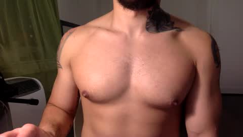 Snapshot of hornybbcxx chatting on December 6, 2024, 3:41 am hornybbcxx online show from December 6, 2024, 3:41 am