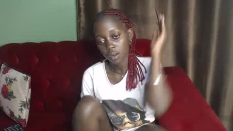 Snapshot of hornybella4 chatting on January 26, 2025, 12:05 am Bella online show from January 26, 2025, 12:05 am