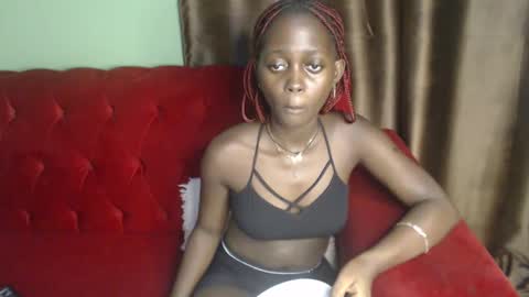 Snapshot of hornybella4 chatting on March 1, 2025, 5:27 pm Bella online show from March 1, 2025, 5:27 pm