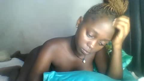 Snapshot of hornybella84 chatting on June 22, 2026, 4:31 am Bella online show from June 22, 2026, 4:31 am