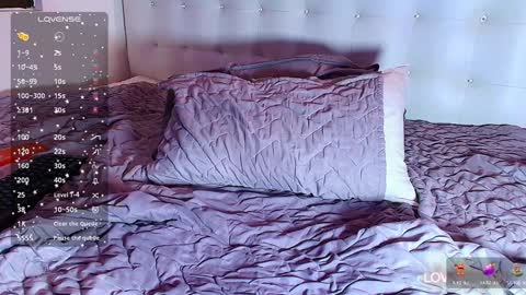 Snapshot of hornyhousekeeper_ chatting on December 3, 2024, 3:33 pm Valentina online show from December 3, 2024, 3:33 pm