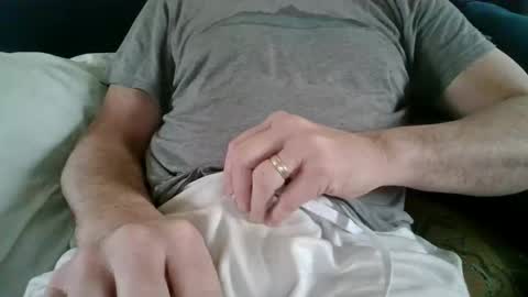 hornyhubby1001 online show from April 19, 2026, 3:44 pm