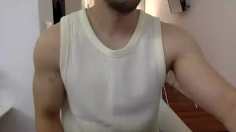 Snapshot of hornyspaniard93 chatting on June 16, 2026, 10:51 am hornyspaniard93 online show from June 16, 2026, 10:51 am