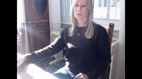 Hornyssima online show from November 10, 2025, 9:52 am