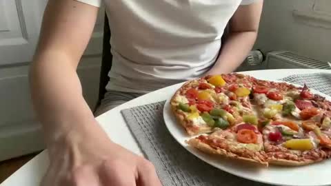 Snapshot of hornysteve_69 chatting on December 18, 2025, 12:55 pm Steve online show from December 18, 2025, 12:55 pm