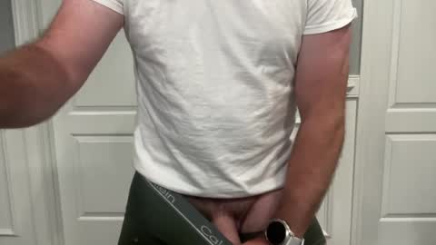 Snapshot of hornyusa13 chatting on June 18, 2026, 9:52 pm hornyusa13 online show from June 18, 2026, 9:52 pm