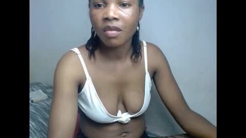 hornyxbum online show from November 18, 2025, 8:35 pm