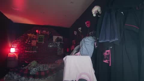 Messalina Horror online show from December 8, 2024, 6:54 am