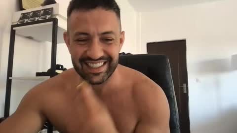 Snapshot of horsechris chatting on May 26, 2026, 9:38 am Chriss90 online show from May 26, 2026, 9:38 am