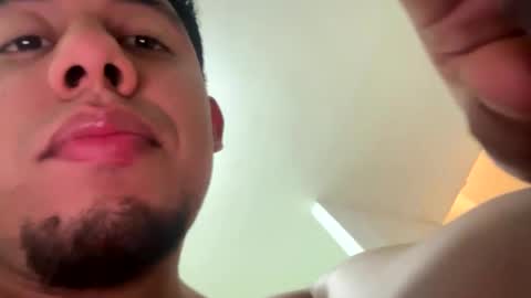 hot2512 online show from February 24, 2025, 3:33 am