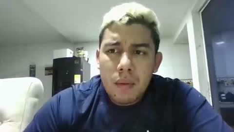 hot2512 online show from January 14, 2026, 6:08 am