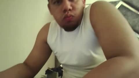 hot2512 online show from February 4, 2026, 8:47 pm