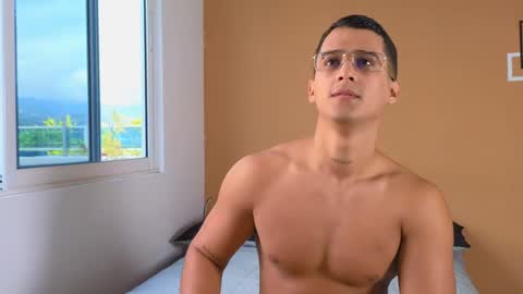 Snapshot of hot69temptation chatting on December 20, 2024, 12:49 pm Marcus Tatti online show from December 20, 2024, 12:49 pm