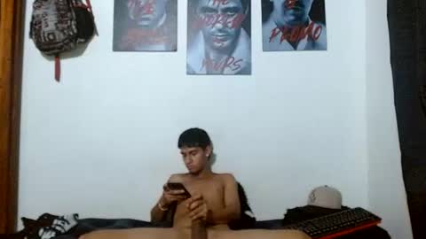 Snapshot of hot__mechanic chatting on June 18, 2026, 5:17 pm hot__mechanic online show from June 18, 2026, 5:17 pm