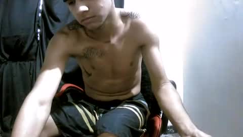 Snapshot of hot__mechanic chatting on July 12, 2026, 1:35 pm hot__mechanic online show from July 12, 2026, 1:35 pm