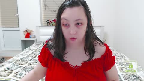 Snapshot of hot_and_pretty chatting on January 12, 2025, 3:25 pm Lila online show from January 12, 2025, 3:25 pm