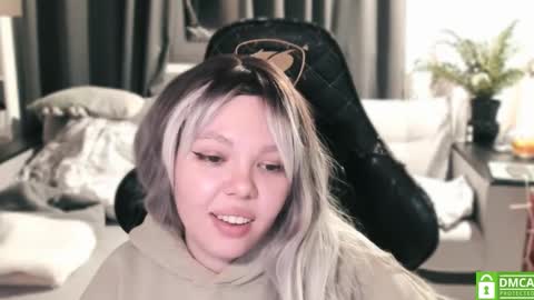   online show from December 1, 2024, 6:41 pm