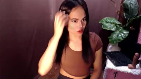 Snapshot of hot_babe0802 chatting on April 23, 2026, 2:13 am HANNA online show from April 23, 2026, 2:13 am