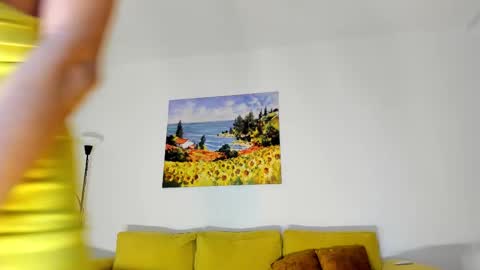 Snapshot of hot_babes_live chatting on February 16, 2025, 10:32 pm AnaVicky online show from February 16, 2025, 10:32 pm