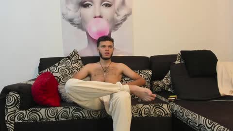 hot bad boy69 online show from October 3, 2025, 8:17 pm