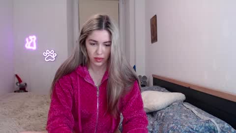 Dashka online show from March 9, 2025, 10:41 pm