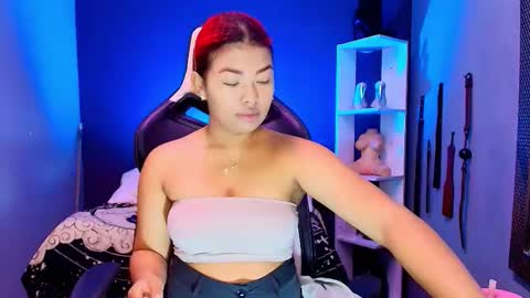 hot chocolate 4u online show from September 11, 2025, 12:05 pm