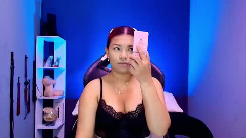 hot chocolate 4u online show from September 23, 2025, 12:08 pm