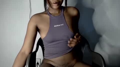 sonia  mis choco online show from October 18, 2025, 8:04 am