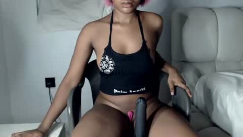 sonia  mis choco online show from May 2, 2026, 5:12 am