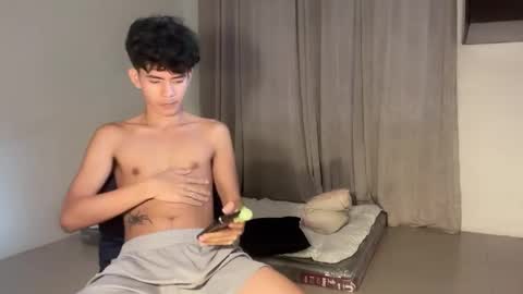 Snapshot of hot_cuteboy02 chatting on February 18, 2026, 11:55 pm Kim online show from February 18, 2026, 11:55 pm