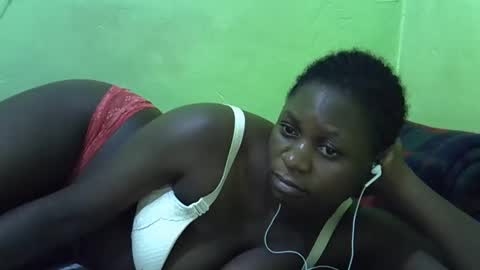 hot_girlly online show from September 17, 2025, 7:15 pm