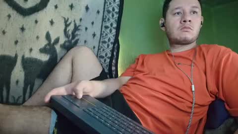 hot_guy36 online show from May 31, 2026, 2:02 pm