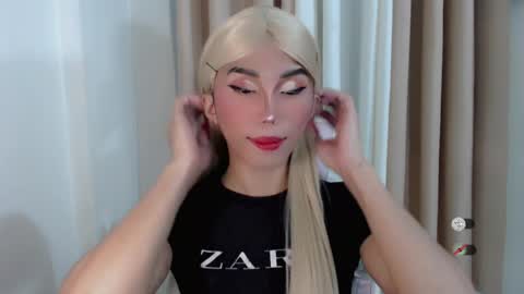 Snapshot of hot_khianna chatting on June 27, 2026, 2:12 pm Khianna online show from June 27, 2026, 2:12 pm