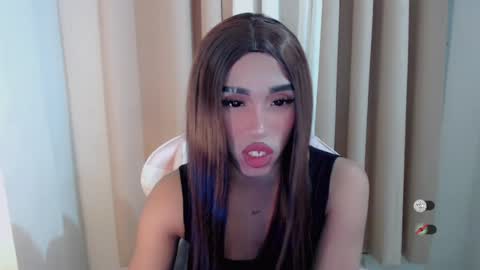 Snapshot of hot_khianna chatting on July 16, 2026, 2:01 pm Khianna online show from July 16, 2026, 2:01 pm