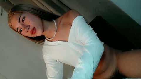 Snapshot of hot_little_angel18 chatting on June 13, 2026, 1:09 pm hot_little_angel18 online show from June 13, 2026, 1:09 pm