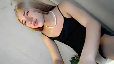 Snapshot of hot_little_angel18 chatting on June 15, 2026, 12:35 am hot_little_angel18 online show from June 15, 2026, 12:35 am