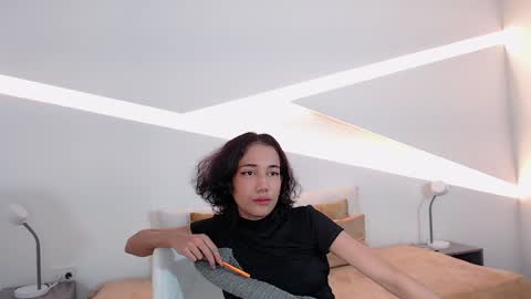 Alana online show from December 11, 2024, 11:43 pm