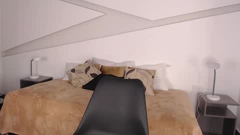 Alana online show from January 25, 2025, 8:53 pm