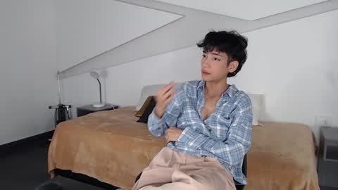 Alana online show from February 5, 2025, 9:40 pm